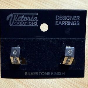 🧚🏻♀️ Silver Hoop and Crystal Earrings